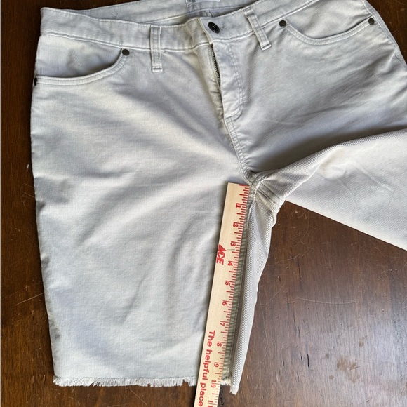 Carve Designs Oahu 10” Short - Quarry, Size 8 - Picture 10 of 12